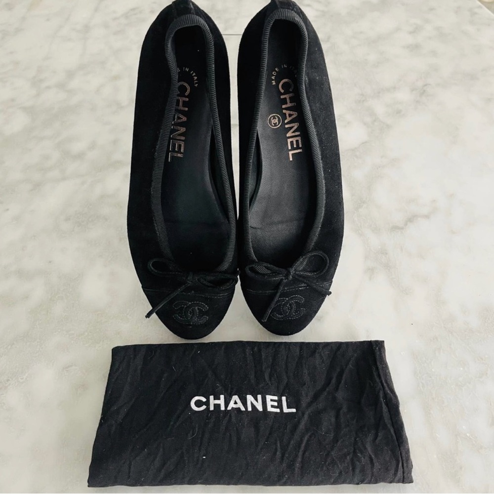 CHANEL Black CC Logo Cap Toe Suede Ballet Flat 5/35.5 Leather Classic Bow w/bag